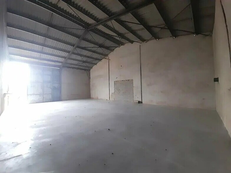 Industriel/Logistique dans Le Cannet-des-Maures à louer - Photo intérieure – Image 2 sur 4