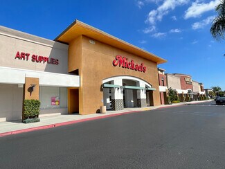 Plus de détails pour 810-890 W Valley Pky, Escondido, CA - Local commercial à louer