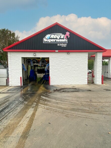 4950 Evers Rd, San Antonio, TX à vendre - Photo de l’immeuble – Image 2 sur 11