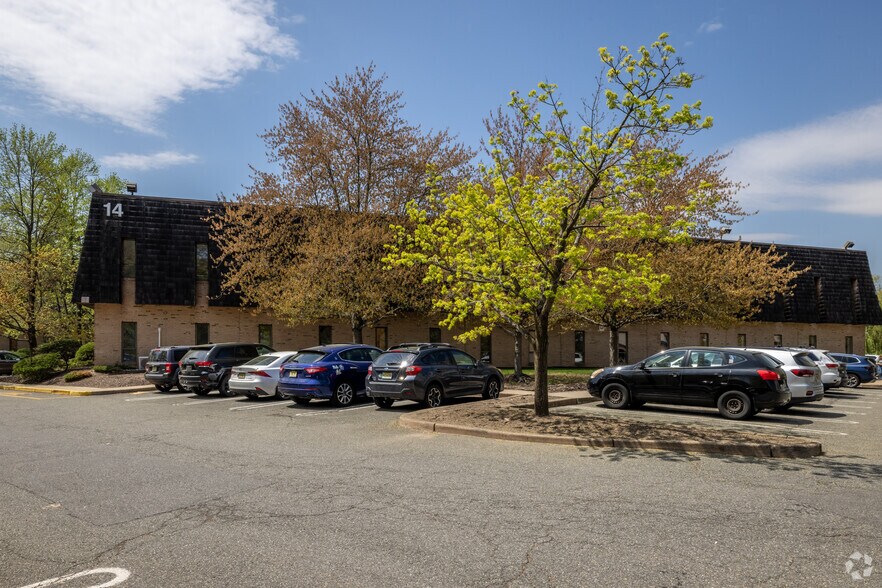 14 Ridgedale Ave, Cedar Knolls, NJ à louer - Photo de l’immeuble – Image 2 sur 4