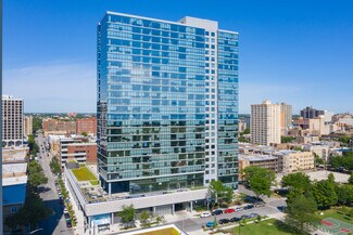 Plus de détails pour 811 W Agatite Ave, Chicago, IL - Local commercial à louer