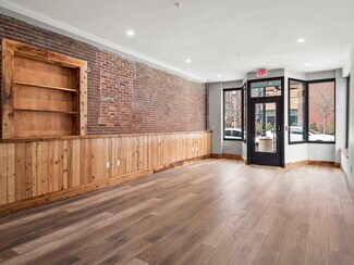 Plus de détails pour 138-140 Middlesex St, Lowell, MA - Local commercial à louer