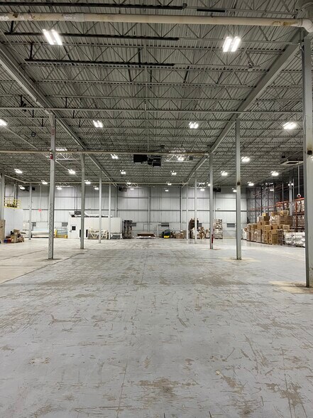 6451 Main St, Morton Grove, IL à louer - Photo intérieure – Image 2 sur 6