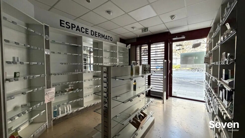 Local commercial dans Grenoble à louer - Photo intérieure – Image 3 sur 6