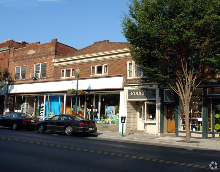 144-146 N Queen St, Martinsburg, WV à vendre - Photo de l’immeuble – Image 2 sur 2