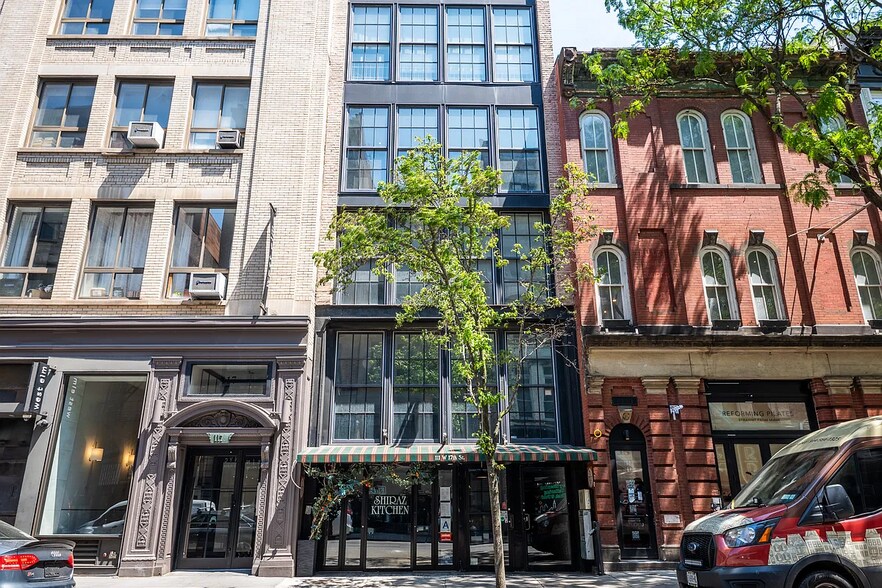 111 W 17th St, New York, NY à vendre - Photo de l’immeuble – Image 3 sur 14