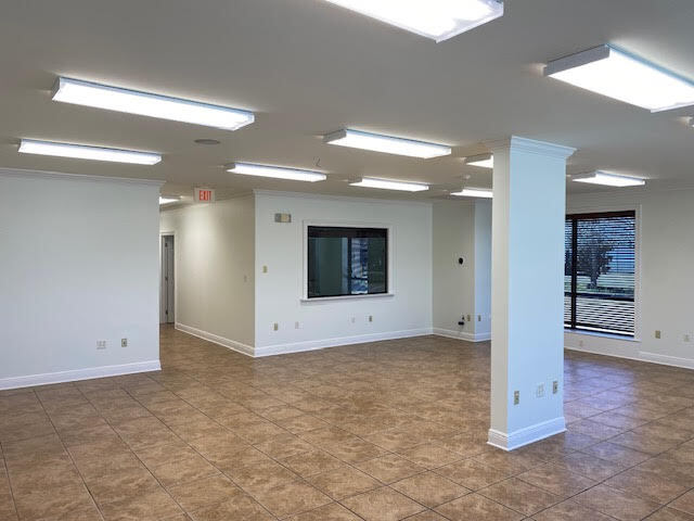 600 Deer Cross Ct E, Madisonville, LA à vendre - Photo de l’immeuble – Image 2 sur 11