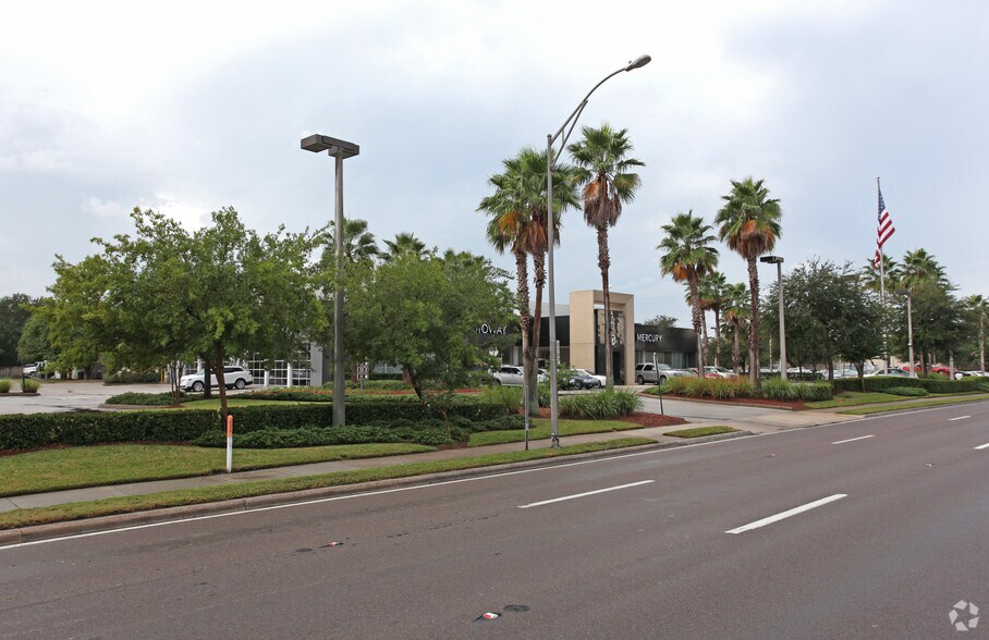 2085 Gulf To Bay Blvd, Clearwater, FL à vendre - Photo de l’immeuble – Image 3 sur 15