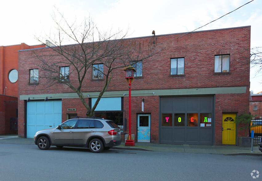 543-549 Herald St, Victoria, BC à louer - Photo de l’immeuble – Image 3 sur 3