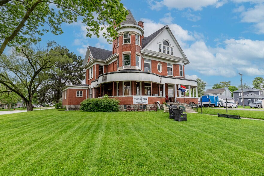518 Jackson St, Saint Marys, OH à vendre - Photo de l’immeuble – Image 1 sur 13