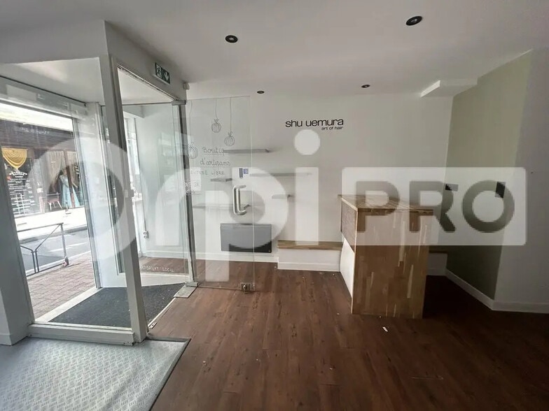 Local commercial dans Limoges à louer - Photo intérieure – Image 1 sur 7