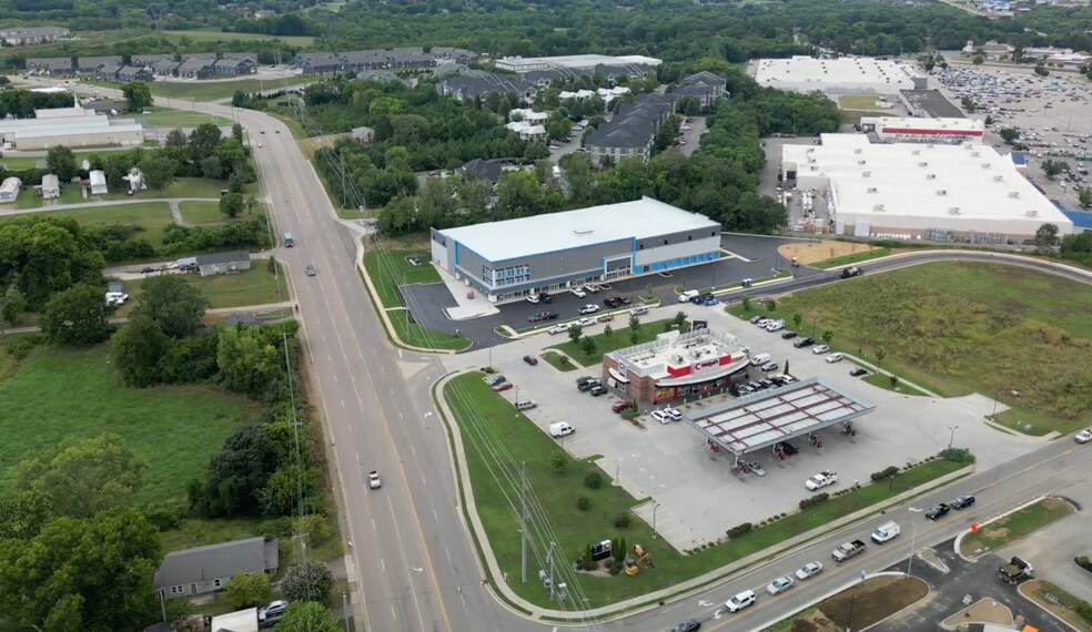 1136 Middlesettlements Dr, Alcoa, TN à louer - Photo de l’immeuble – Image 3 sur 12