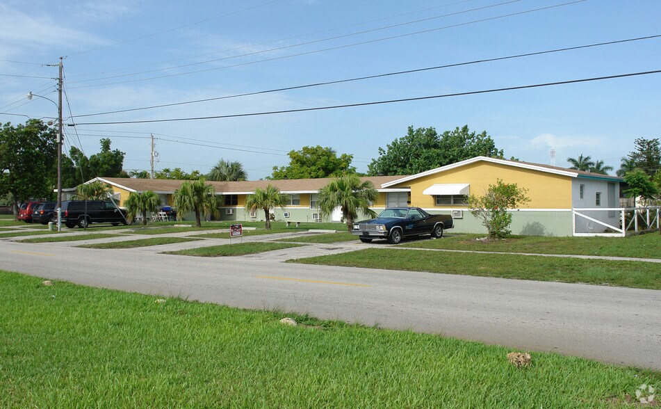 1501 NW 60th Ave, Fort Lauderdale, FL à vendre - Photo de l’immeuble – Image 2 sur 5