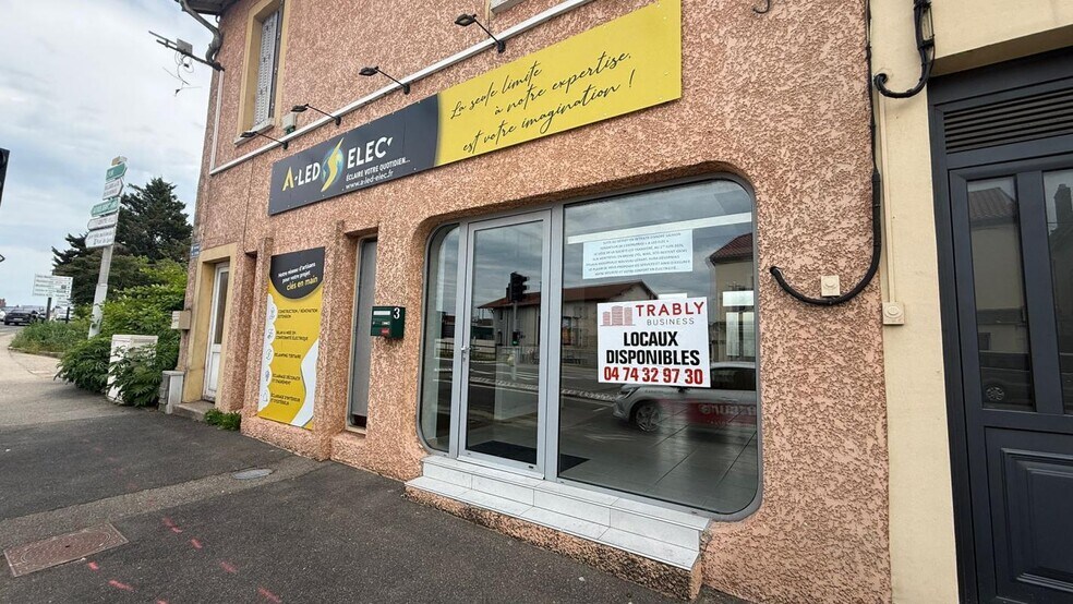 Local commercial dans Bourg-en-Bresse à louer - Photo de l’immeuble – Image 3 sur 8