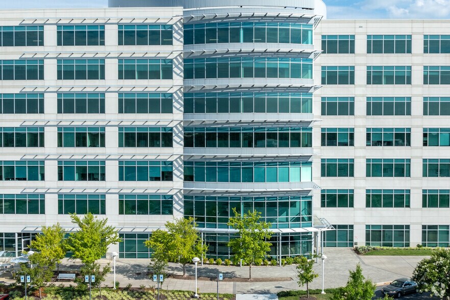 6841 Benjamin Franklin Dr, Columbia, MD à louer - Photo de l’immeuble – Image 3 sur 16
