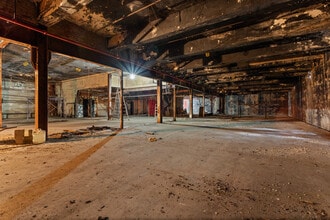 527 Eastern Pky, Brooklyn, NY à louer Photo intérieure– Image 1 sur 7