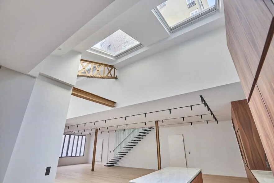 Bureau dans Paris à vendre - Photo de l’immeuble – Image 1 sur 5