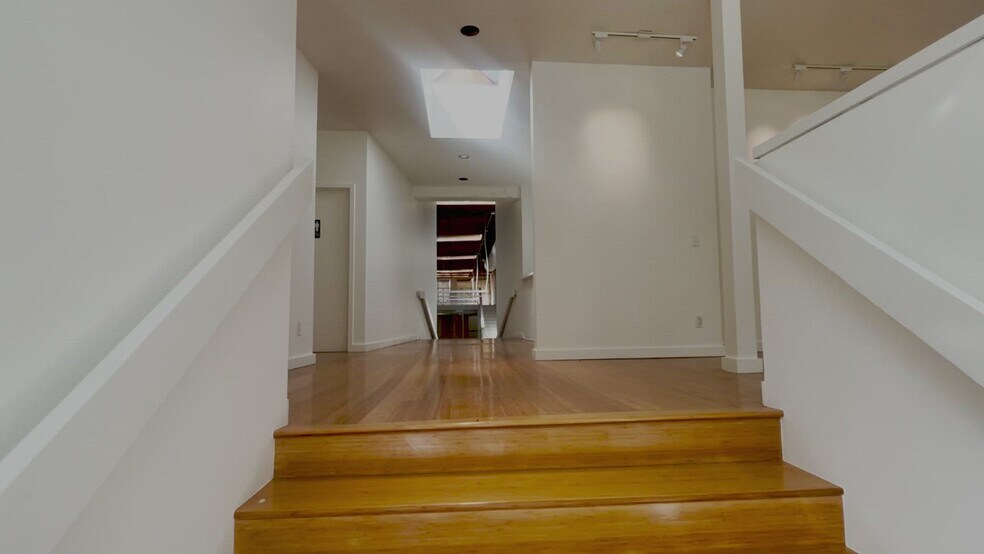 164 S Park Ave, San Francisco, CA à vendre - Vidéo sur l’annonce professionnelle – Image 2 sur 13