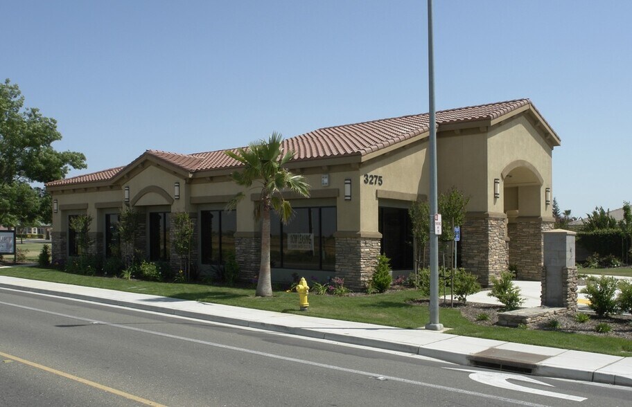 3275 E Robertson Blvd, Chowchilla, CA à louer - Photo de l’immeuble – Image 3 sur 12