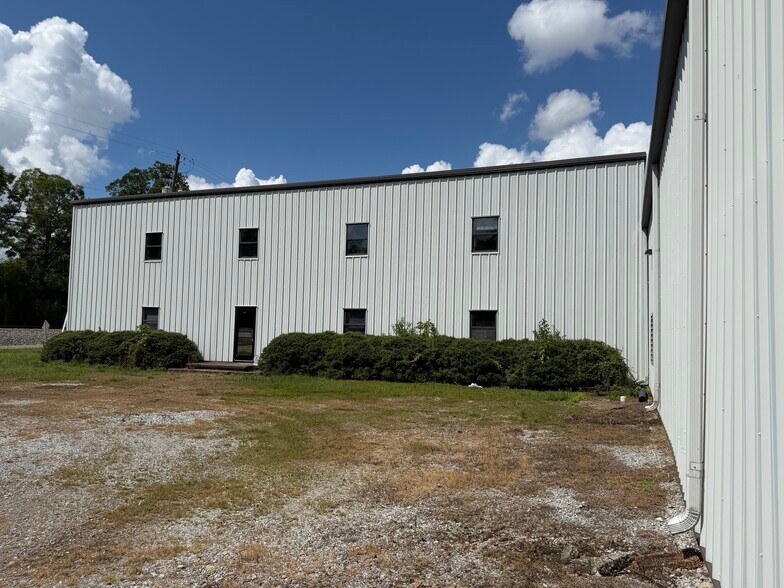 1207 Butler St, Oxford, AL à louer - Photo de l’immeuble – Image 3 sur 28