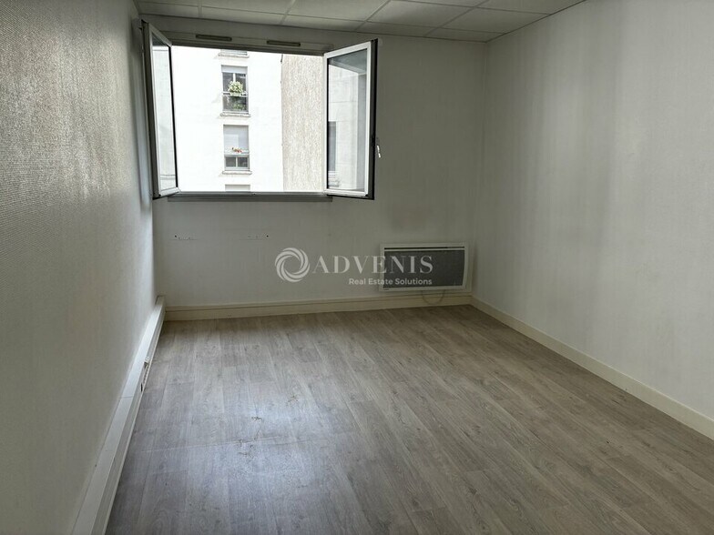 Bureau dans Tours à vendre - Photo intérieure – Image 1 sur 9