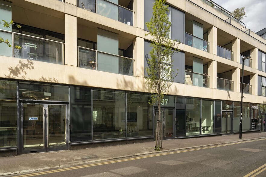 41 Pear Tree St, Londres à louer - Photo de l’immeuble – Image 3 sur 3