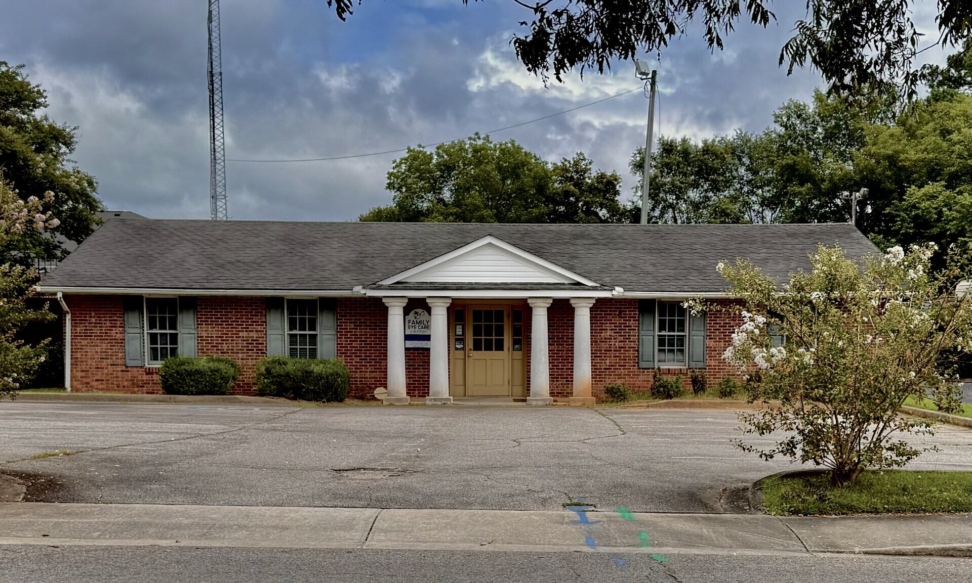 321 Bacon St, Edgefield, SC à vendre Photo principale– Image 1 sur 9