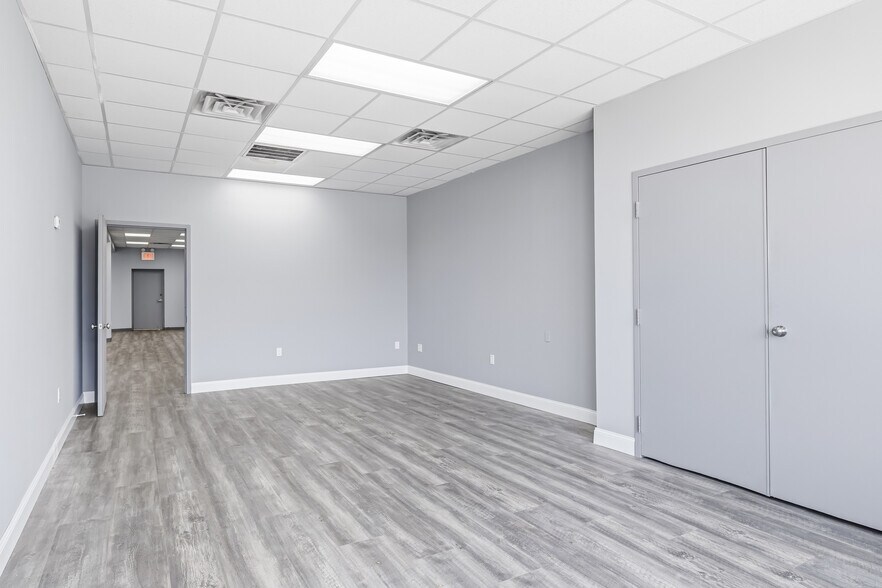 1905 Bellmore Ave, Bellmore, NY à vendre - Photo de l’immeuble – Image 3 sur 24