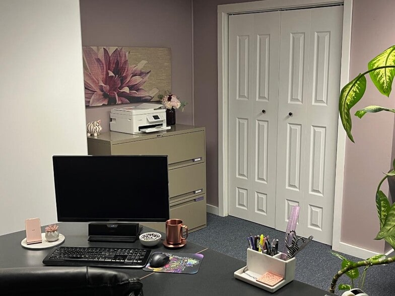 284 Merrow Rd, Tolland, CT à vendre - Photo intérieure – Image 2 sur 37