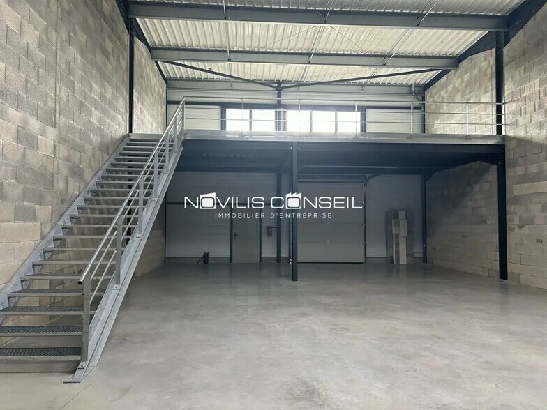 Local d’activités dans Montauban à louer - Photo de l’immeuble – Image 3 sur 11
