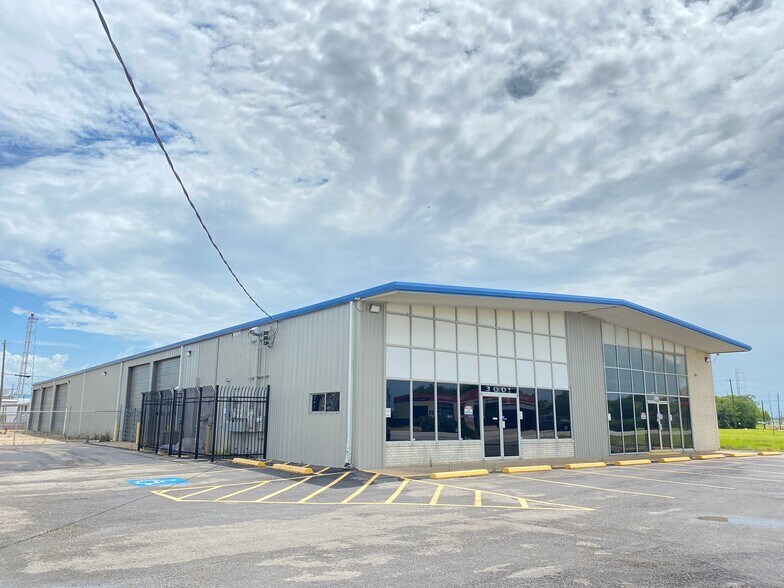 3001 FM 1765, Texas City, TX à vendre - Photo de l’immeuble – Image 2 sur 18