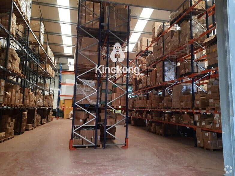 Industriel/Logistique dans Loeches, Madrid à vendre - Photo de l’immeuble – Image 2 sur 14