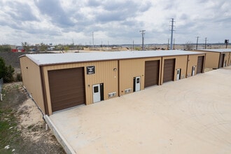 7977 Old Bastrop Rd, New Braunfels, TX à louer Photo intérieure– Image 1 sur 7