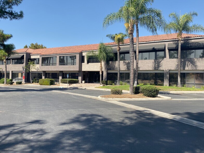 1060 E Washington St, Colton, CA à louer - Photo de l’immeuble – Image 3 sur 11