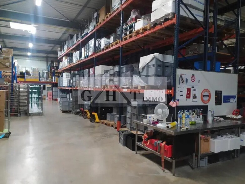 Industriel/Logistique dans Lagny-sur-Marne à vendre - Photo intérieure – Image 1 sur 1