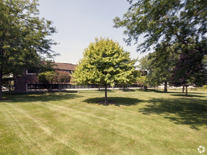 4400 Prime Pky, McHenry, IL à vendre - Photo de l’immeuble – Image 2 sur 2