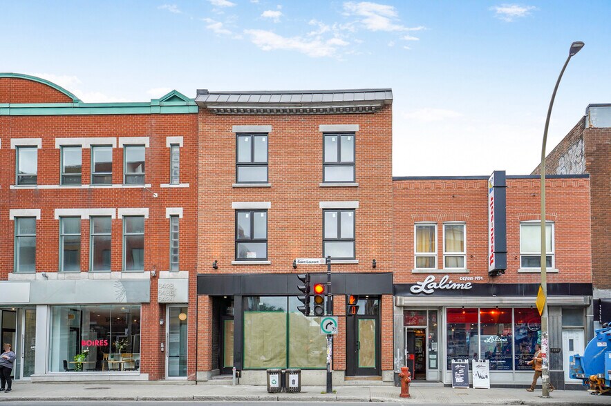 6430-6432 Boul Saint-Laurent, Montréal, QC à louer - Photo de l’immeuble – Image 1 sur 4