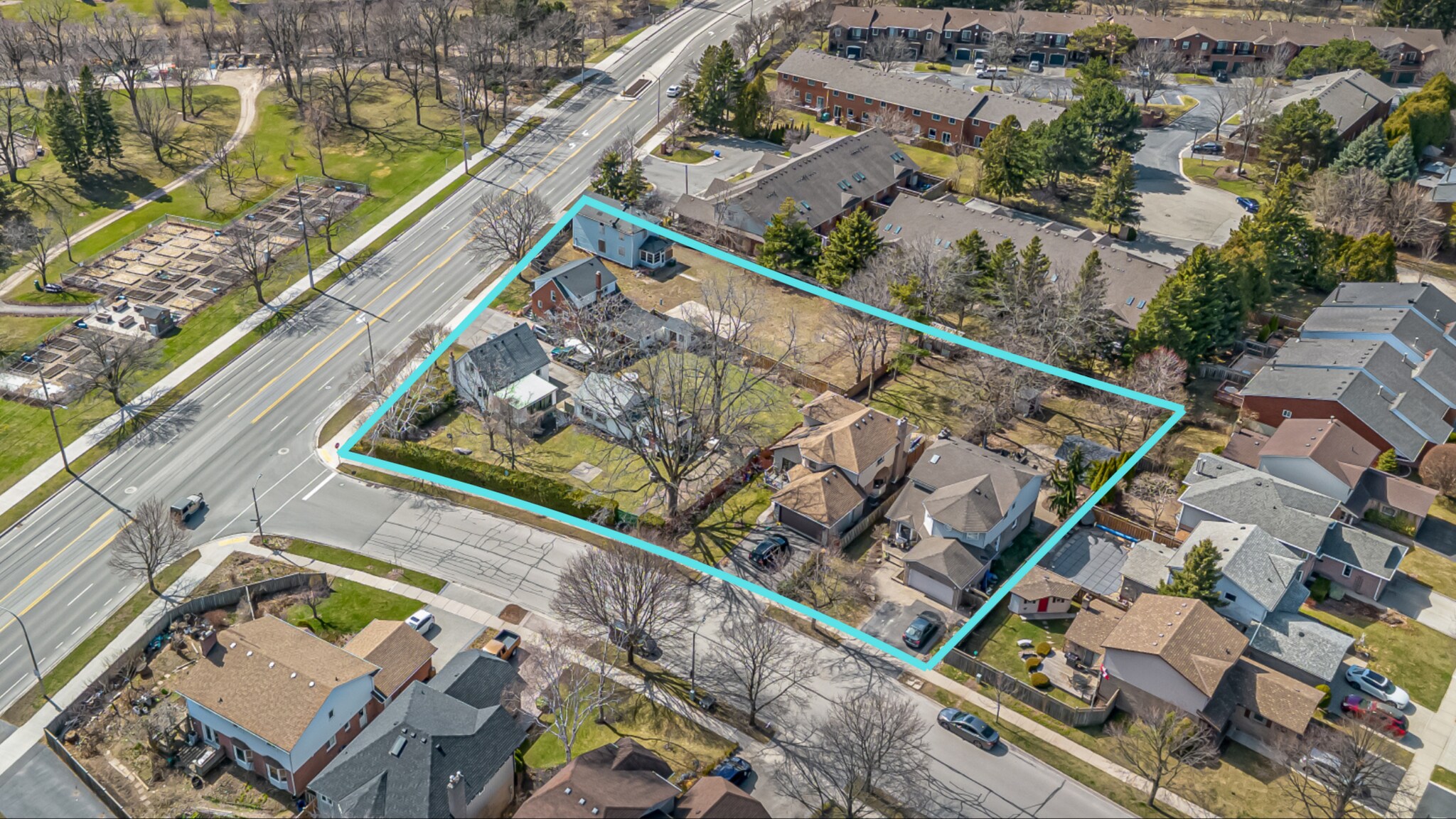 759 Maple Av, Burlington, ON à vendre Photo principale– Image 1 sur 8
