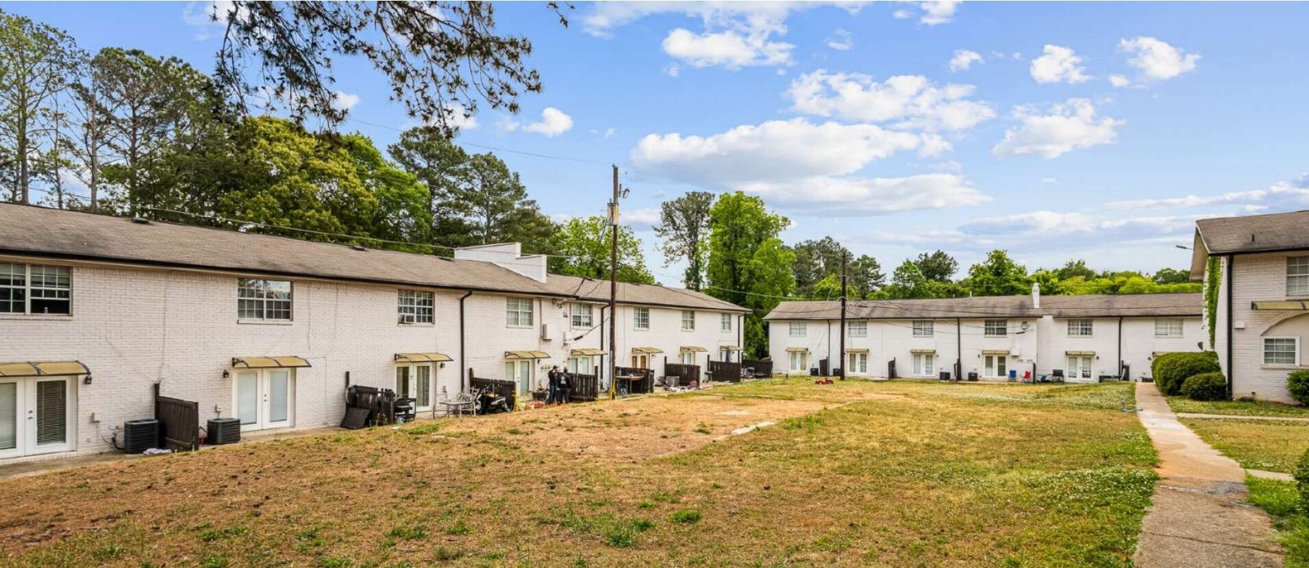 7234 Tara Blvd, Jonesboro, GA à vendre Photo de l’immeuble– Image 1 sur 21