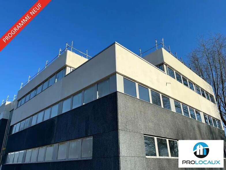 Bureau dans Mont-Saint-Aignan à louer - Photo de l’immeuble – Image 1 sur 5