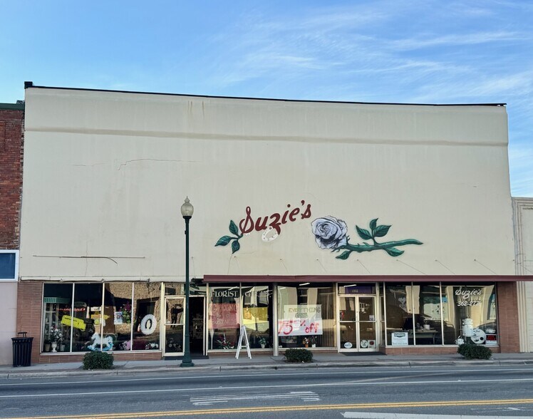 109 N Ohio Ave, Live Oak, FL à vendre - Photo de l’immeuble – Image 2 sur 15