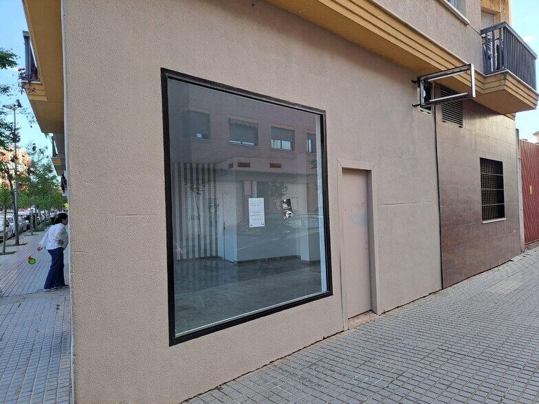 Local commercial dans Córdoba à louer - Photo de l’immeuble – Image 3 sur 5