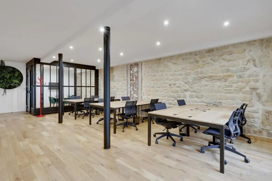 35-37 Boulevard Saint-Martin, Paris à louer - Photo de l’immeuble – Image 2 sur 6