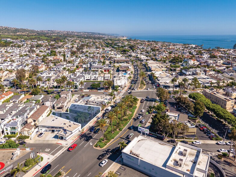 3222 E Coast Hwy, Corona del Mar, CA à louer - Photo de l’immeuble – Image 3 sur 21