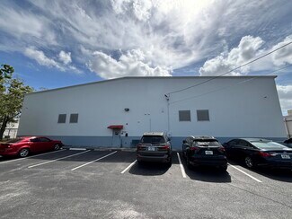 Plus de détails pour 2033 Sunnydale Blvd W, Clearwater, FL - Industriel/Logistique à louer