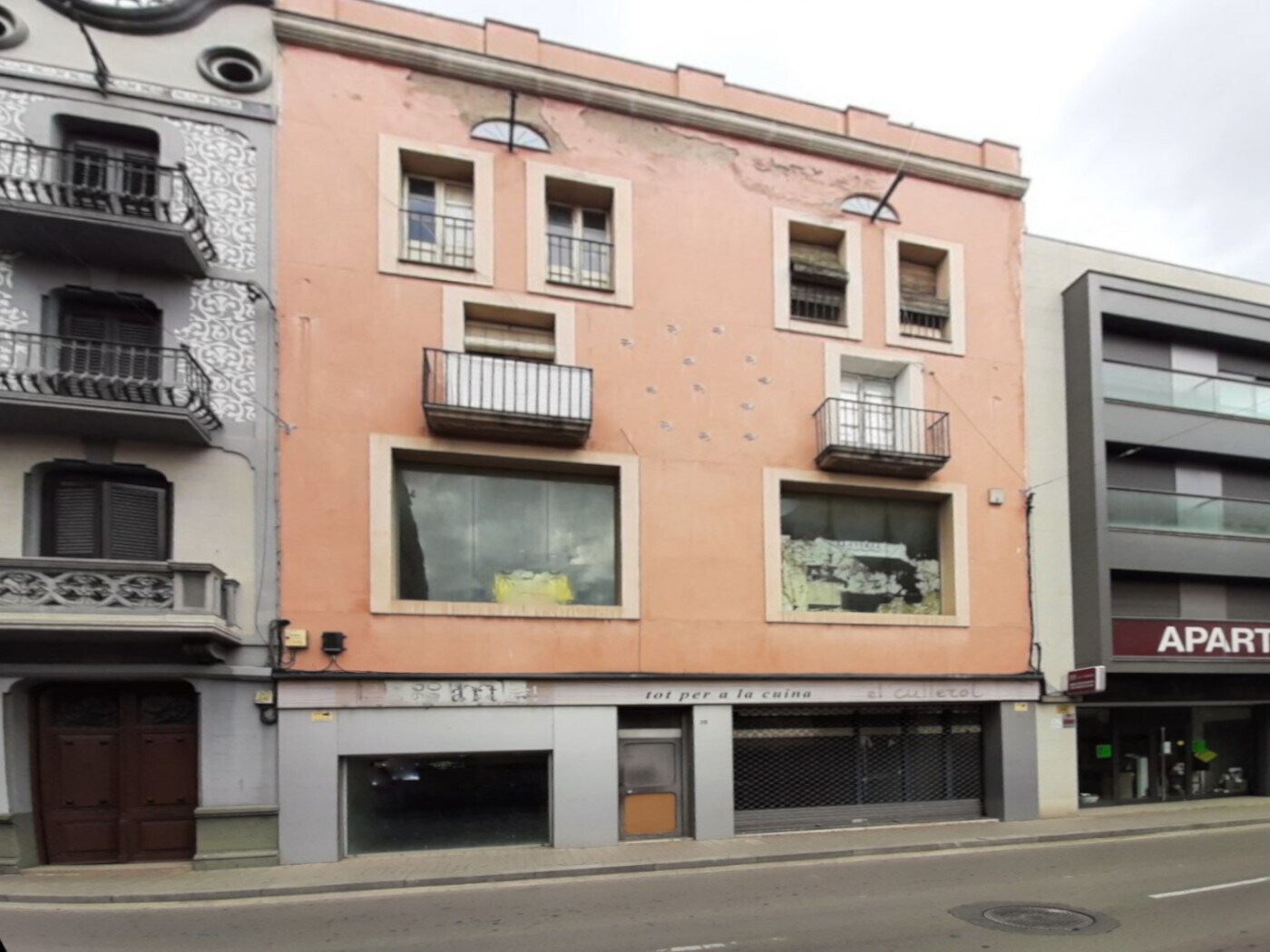 Immeuble residentiel dans Igualada, Barcelona à vendre Plan d’étage– Image 1 sur 11