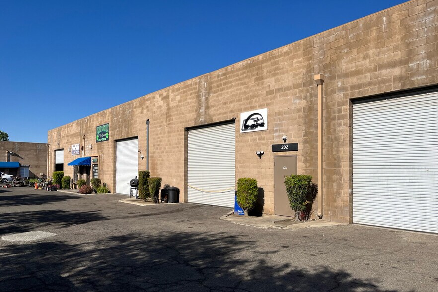 1261 Hoblitt Ave, Clovis, CA à louer - Photo de l’immeuble – Image 2 sur 3