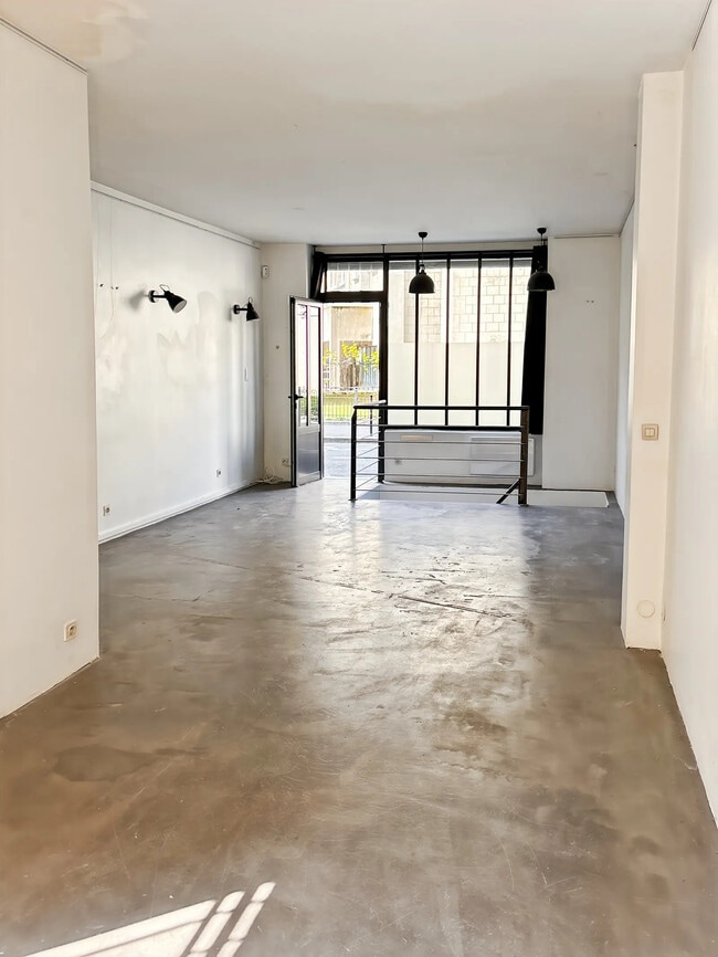 Plus de détails pour 32 Rue Dagobert, Clichy - Bureau à vendre