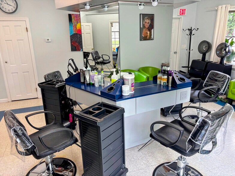 171 Main St, Deep River, CT à louer - Photo de l’immeuble – Image 2 sur 10