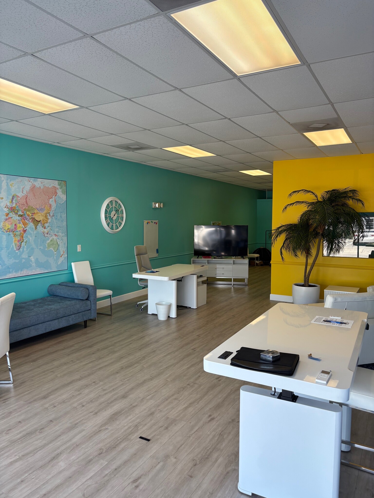 1555-1579 S Federal Hwy, Fort Lauderdale, FL à louer Photo intérieure– Image 1 sur 6